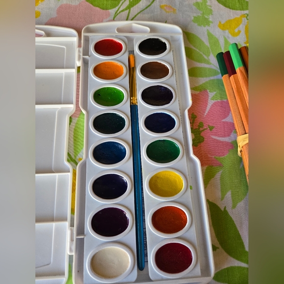 Art Supplies Lot - Picture 6 of 9